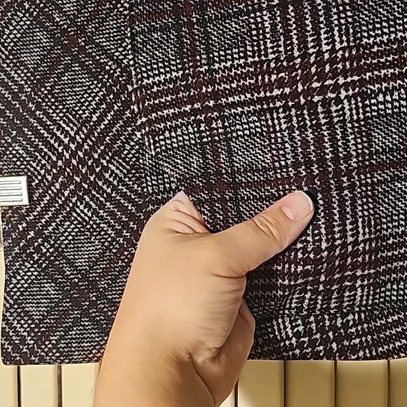 Torrid 1X (Reg) Pocket Pixie Skinny Studio Luxe Ponte Pant Herringbone Red Grey - Picture 6 of 8